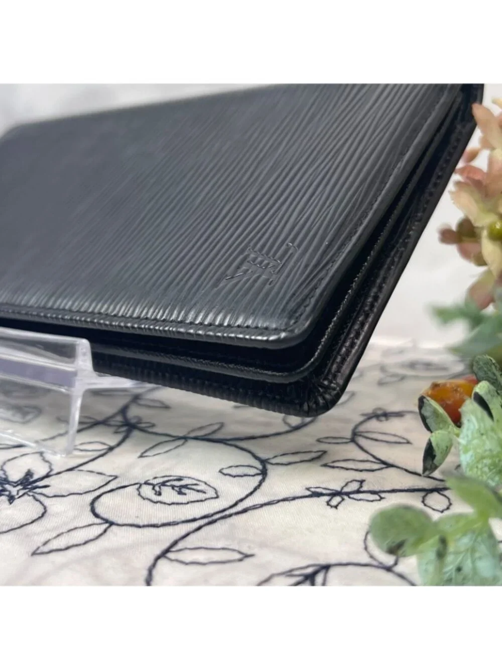 Louis Vuitton Portefeuille Brazza Epi Wallet Black